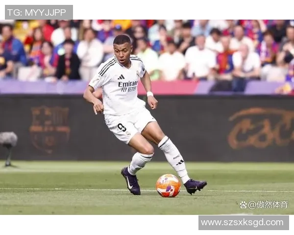 全球顶级足球球星联合出战打造梦幻阵容引发赛场风暴