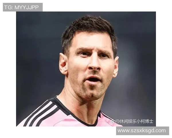 足球巨星染一头亮黄色头发引发球迷热议场内外造型同样吸睛